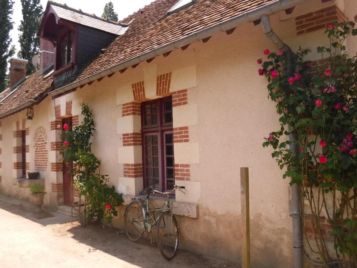 Cottages Et B&B De Troussay Шеверни Экстерьер фото